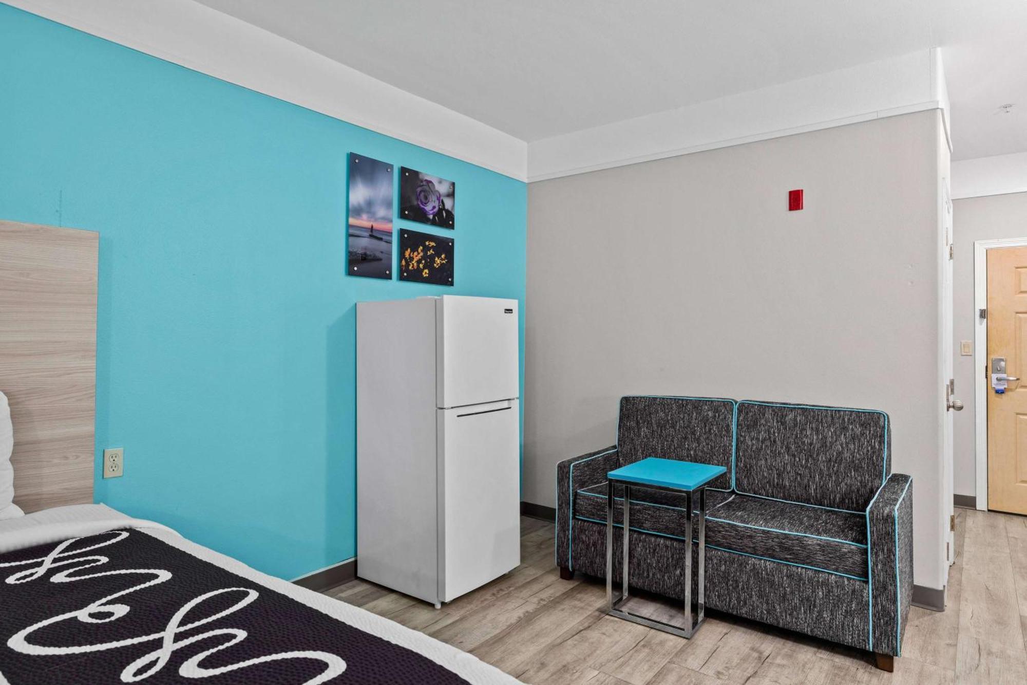 La Quinta Inn Suites By Wyndham Raymondville Harlingen Екстериор снимка
