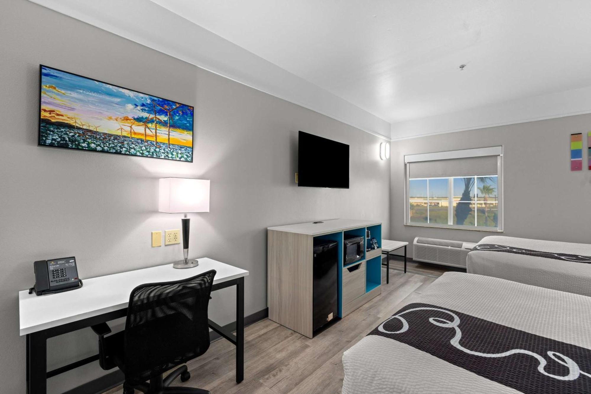 La Quinta Inn Suites By Wyndham Raymondville Harlingen Екстериор снимка
